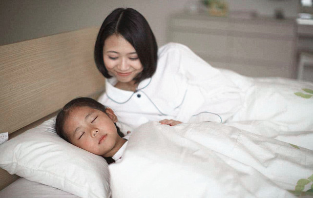 12岁还尿床这是不是有什么问题,12岁孩子尿床是什么原因造成的