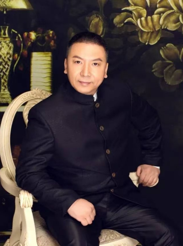 散打主席:范志毅杨鸣很文明幽默,相关部门下令停播让人失望