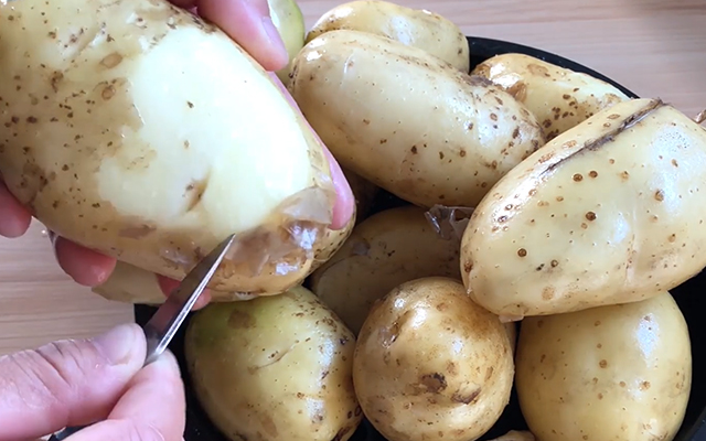 在家自己做的土豆淀粉可以做什么,家庭版土豆淀粉的做法和配方