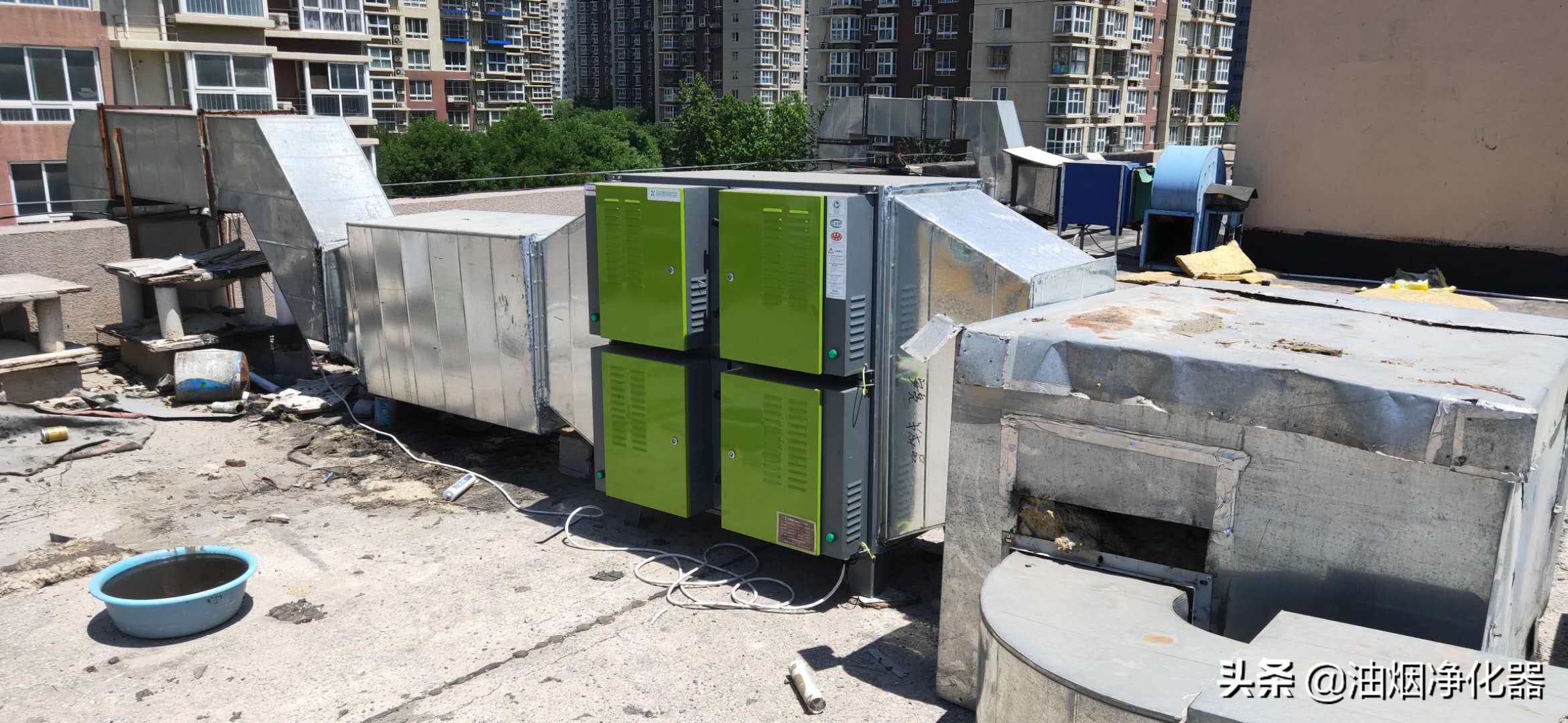 商用油烟净化器安装视频教程,小型餐饮业必须安装油烟净化器吗