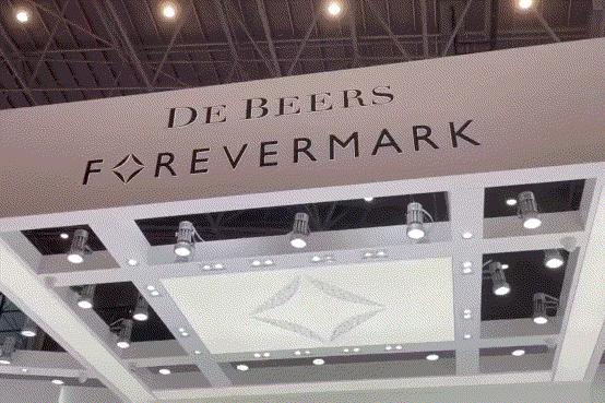 从直升飞机到一颗永流传的钻石，第一届消博会好看炸了