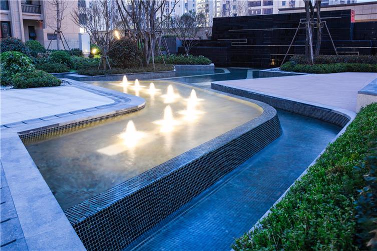 青岛中海寰宇天下天冠物业费,青岛中海寰宇天下天冠缺点