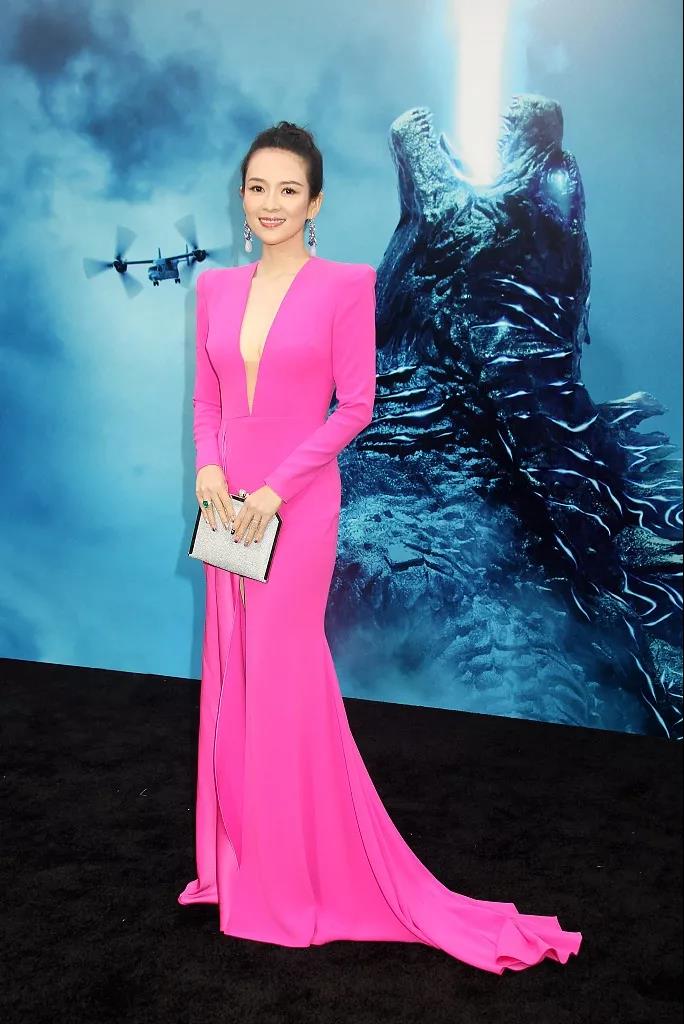 不老女神她的保养秘诀是什么,瑜伽去颈纹最有效方法