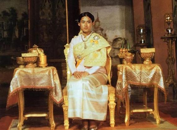 泰国公主诗琳通加冕,泰国王位诗琳通