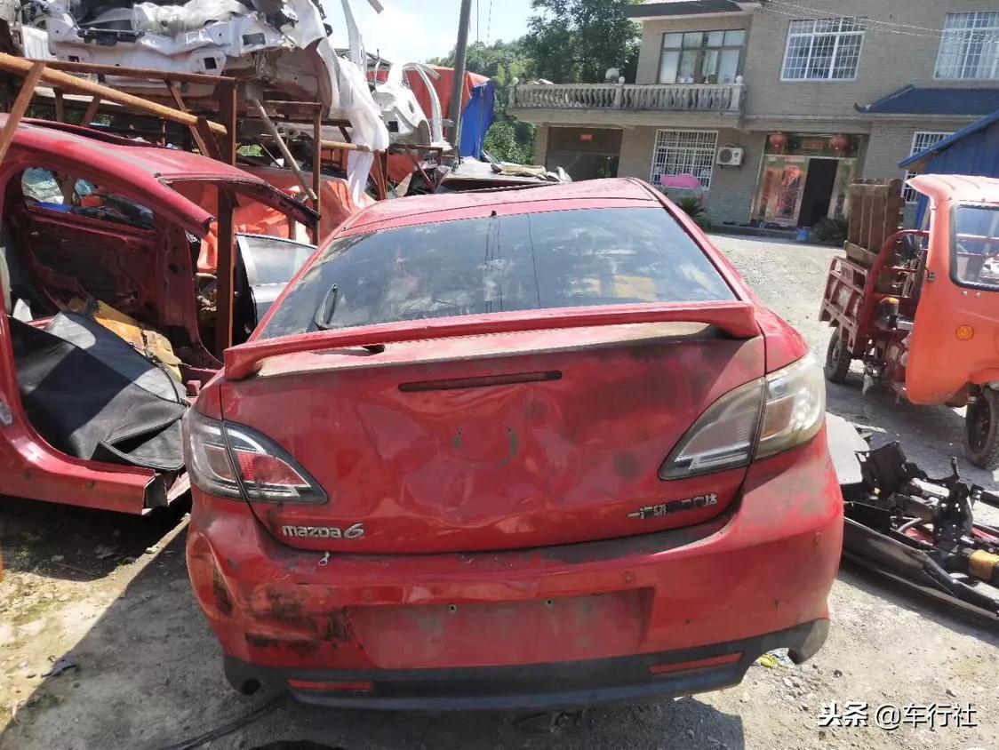 汽配人的一天(164)大泥鳅日系异类马自达6,3台事故拆车