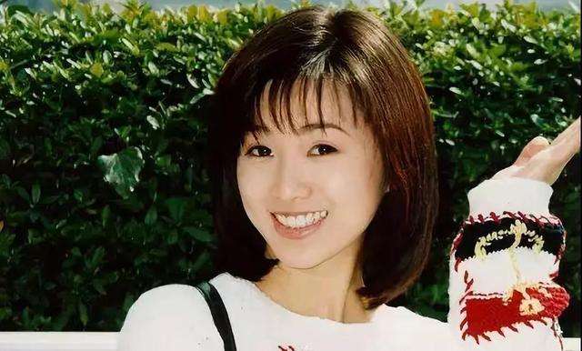 日本怎么评论酒井法子乞讨要钱,曾经的女神酒井法子大家还记得吗