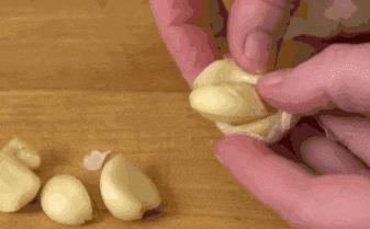 切蒜手臭了怎么办,切蒜火辣辣的怎么快速去除