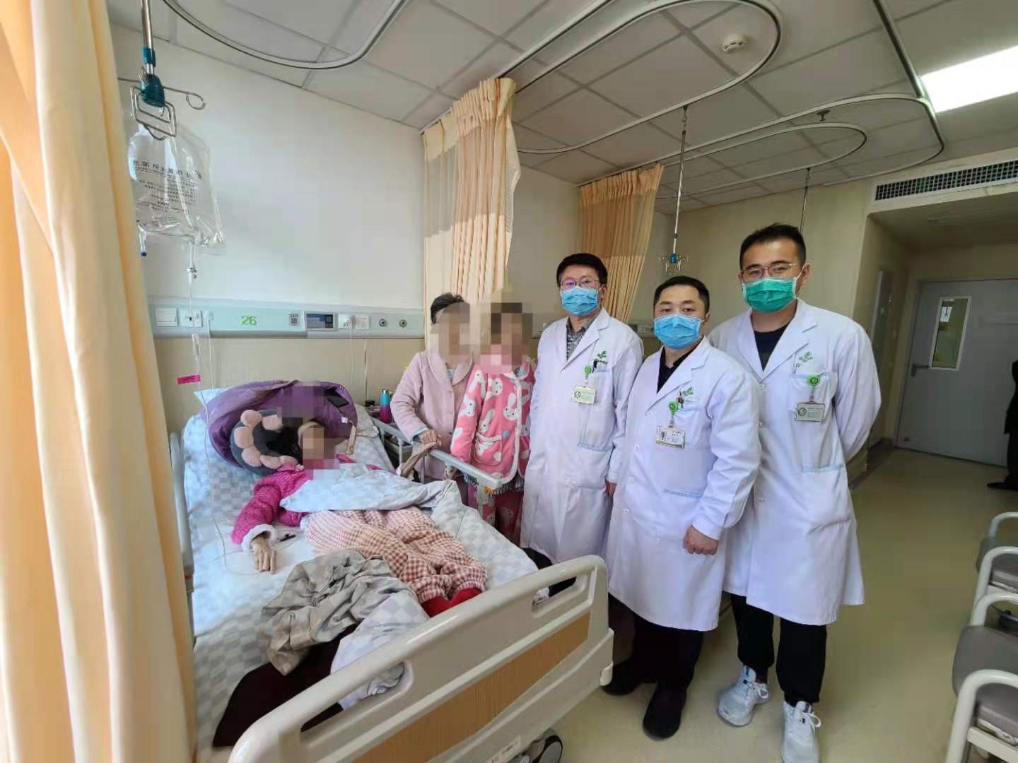 三病友“同病相怜”，江西省肿瘤医院腹外一病区医护携手助康复