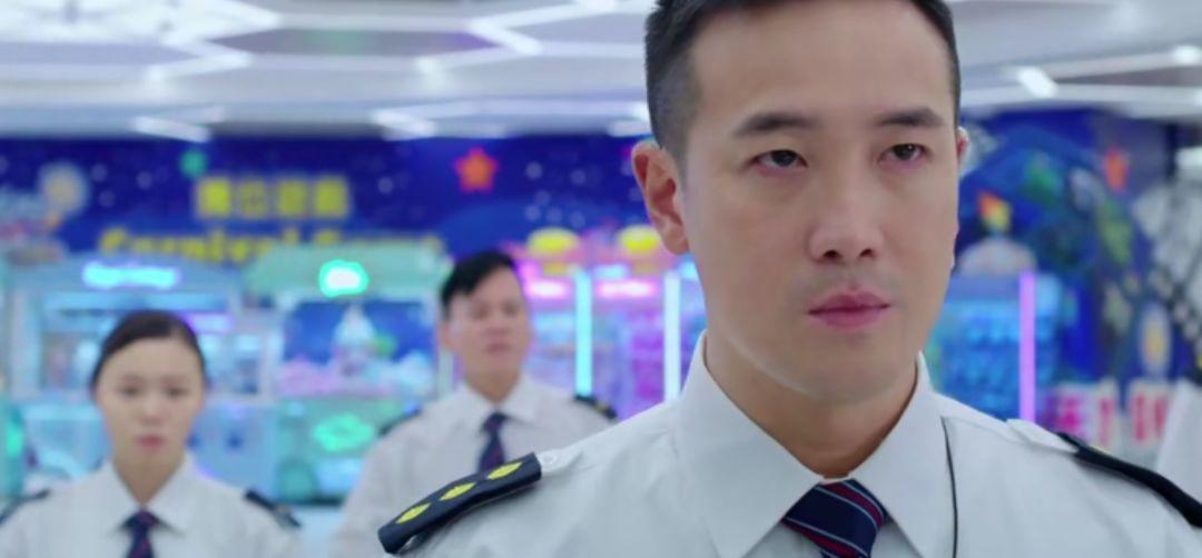 敢打周冬雨的「烂人」,我祝你快乐