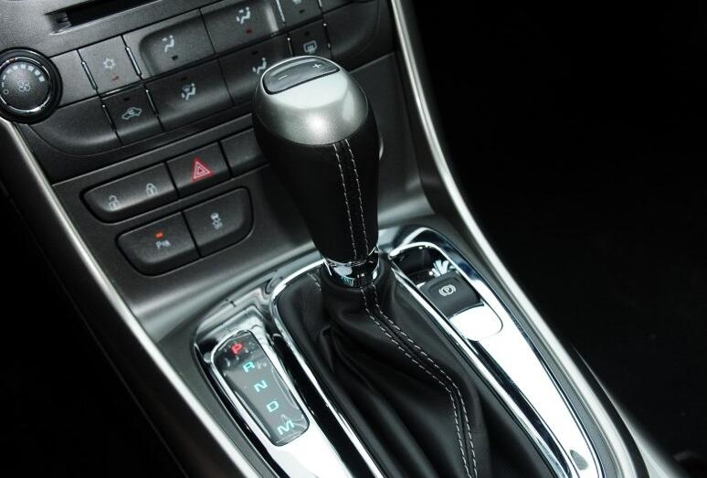 空间最大的10多万的轿车,15万公里的迈锐宝值得买吗