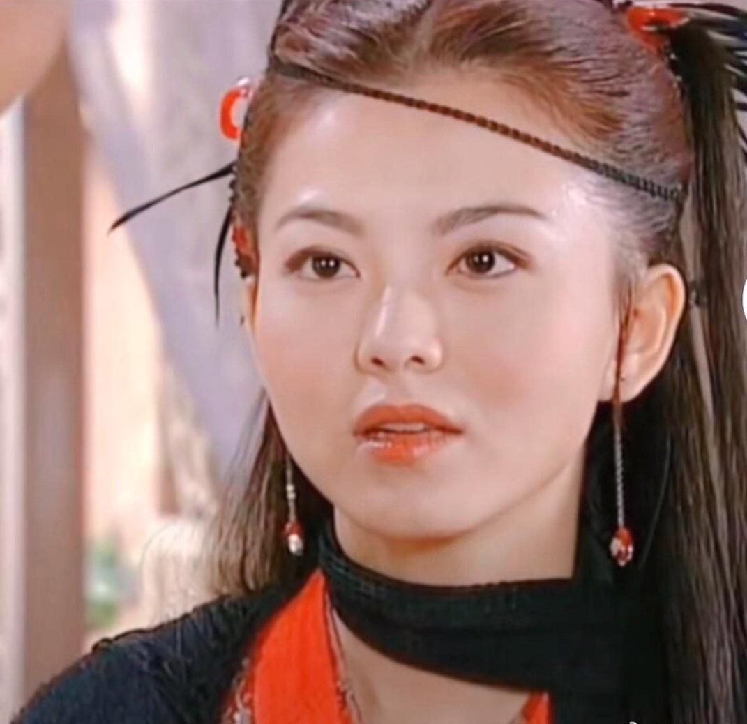 炫富一姐李湘：早餐花7000元，富养女儿惹争议，被王岳伦戴绿帽