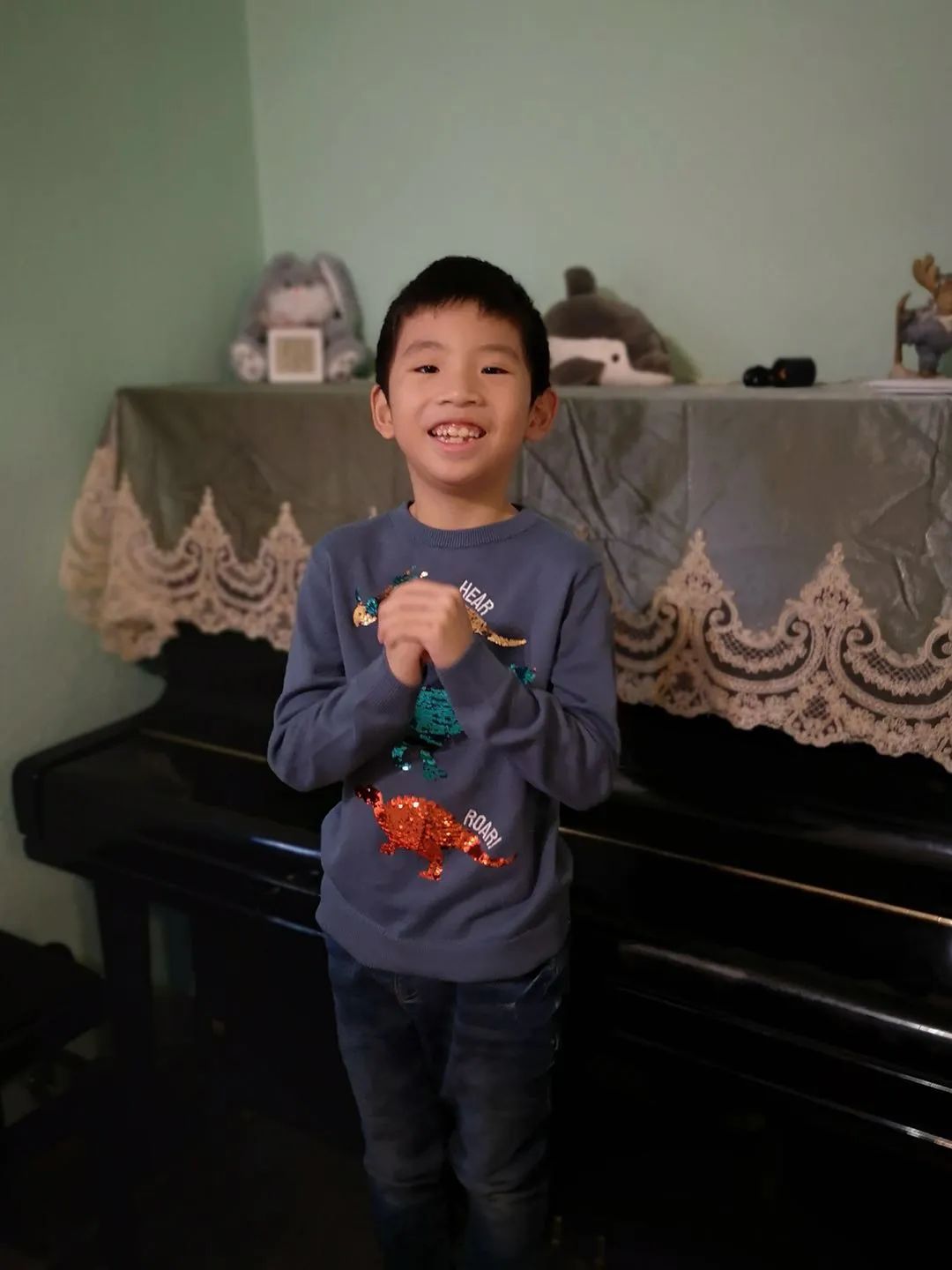 六一节目钢琴表演稻香串词,六一表演钢琴古筝合奏