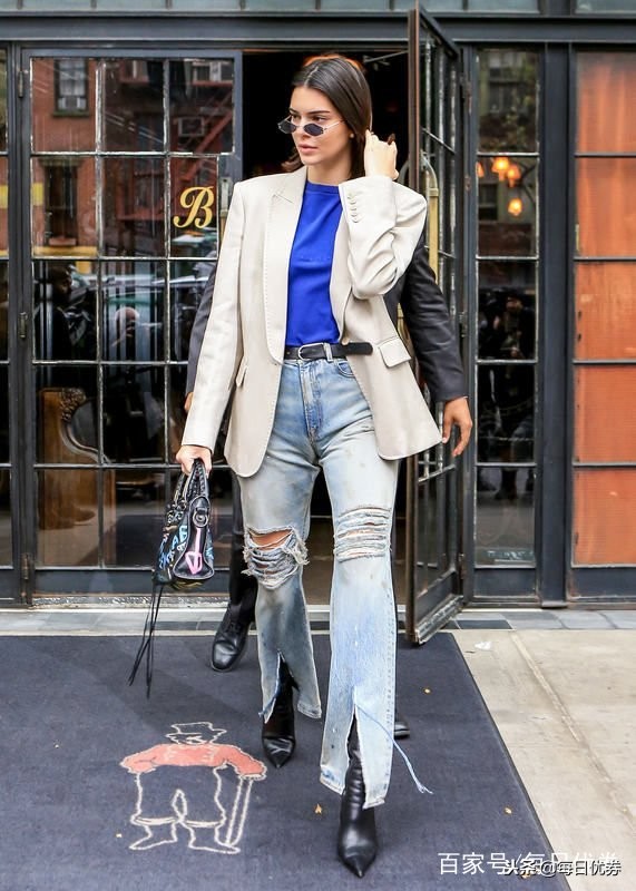 2022年流行夏季好看显瘦的牛仔裤,最好看的显瘦窄版牛仔裤