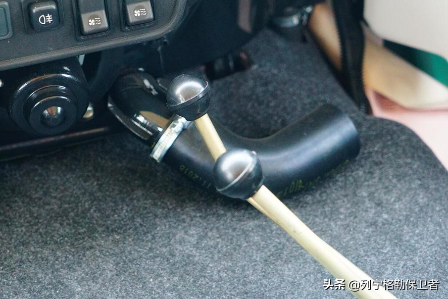 综合研判苏军UAZ-452型1吨级越野指挥车技战术（1）