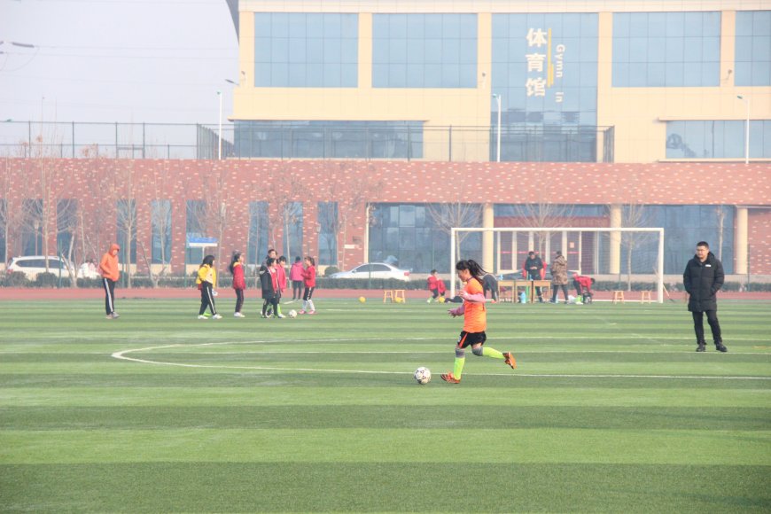 兰陵县足球队,兰陵中心小学足球比赛