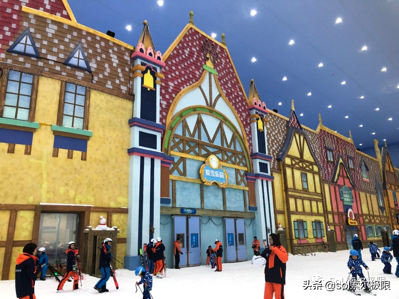 融创雪世界广州能滑多久,融创雪世界广州攻略视频