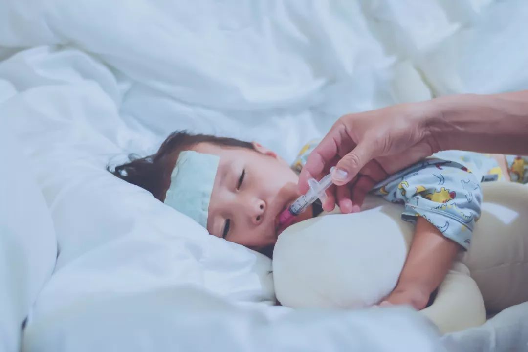 退烧贴退烧效果怎样,宝宝发烧用退烧贴八大退烧妙招