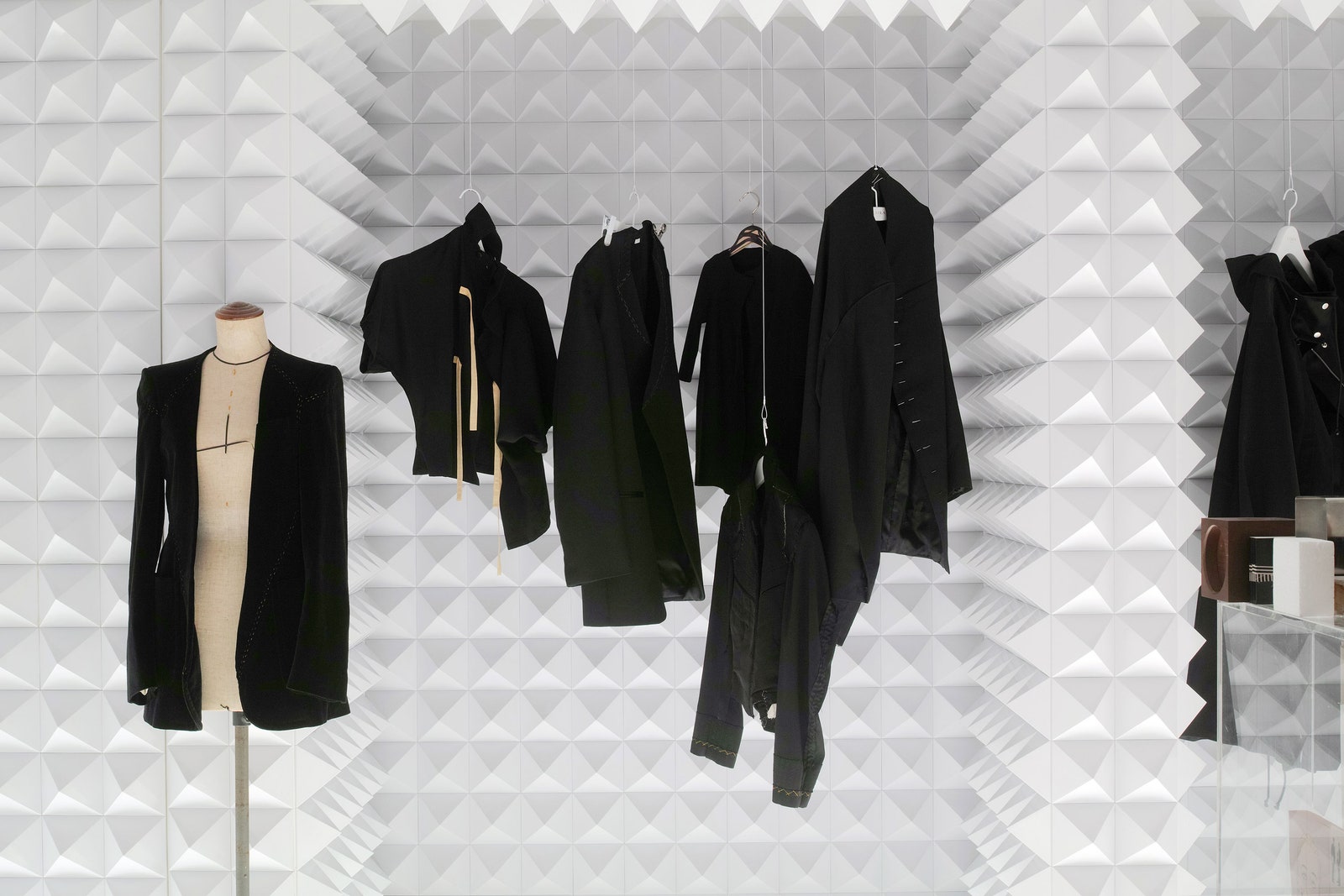 可以在线买到的博物馆级时装