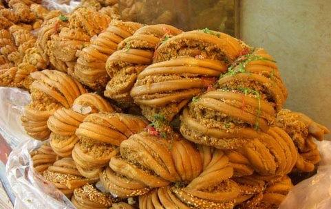 论如何优雅地吃完一根天津*麻大**花？这技能你值得拥有