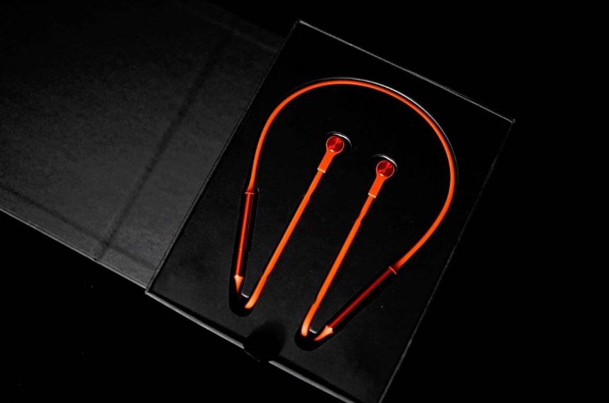 头戴式蓝牙耳机什么牌子适合运动,颈戴式无线蓝牙耳机评测