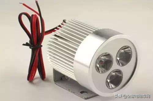 电动车车灯不亮喇叭不响怎么回事,电动车车灯不亮怎么修