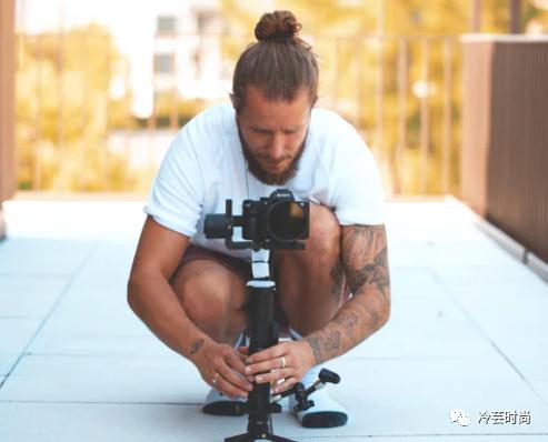 普通的日常vlog怎么拍容易爆款,想拍vlog要什么条件