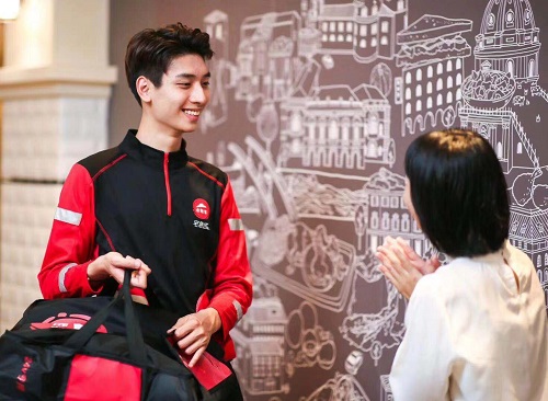 必胜客宅急送尊享卡主食半价,必胜客宅急送几点可以点餐