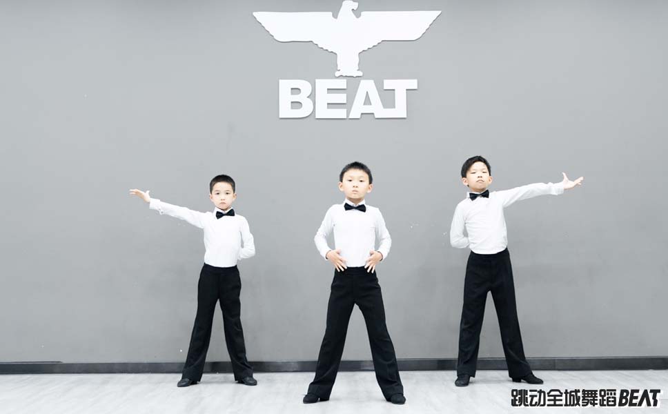 最近火爆的拉丁舞儿童,少儿拉丁舞哪个国家厉害