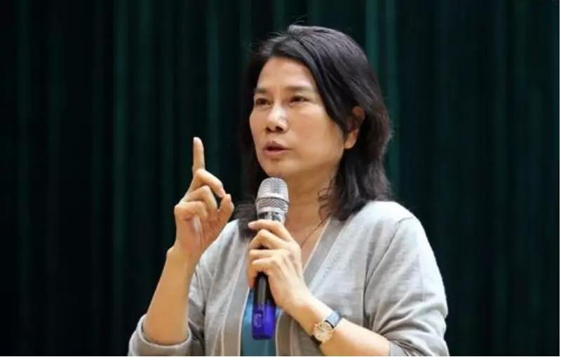 董明珠为啥卸任,董明珠为啥离任董事长