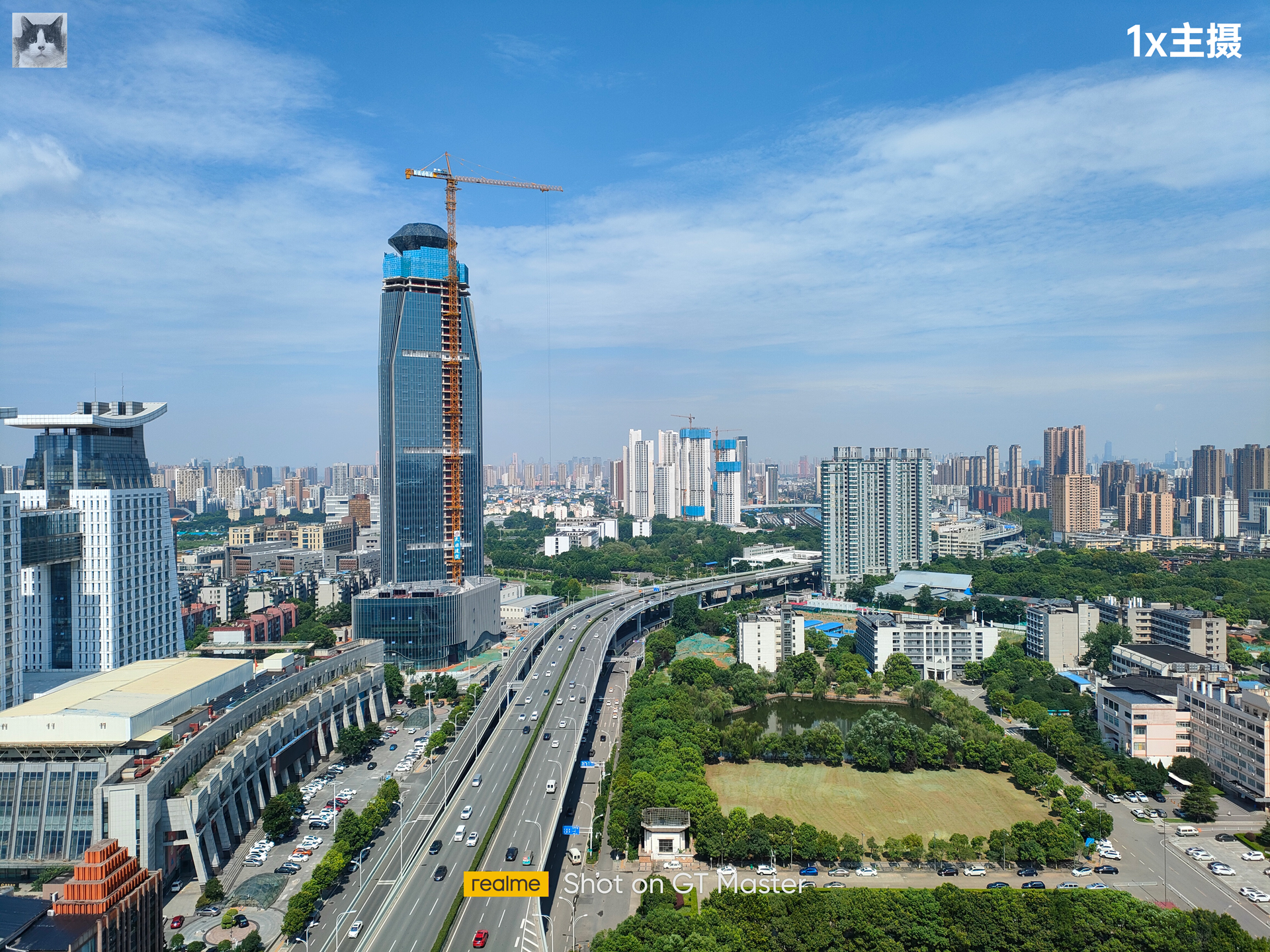 realme真我gt大师版拍视频,realme真我gt大师版探索版测评