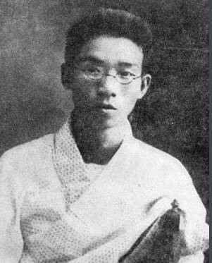 恋爱时最甜蜜，结婚后最苦恼，他一生三任妻子，唯求而不得不伤人