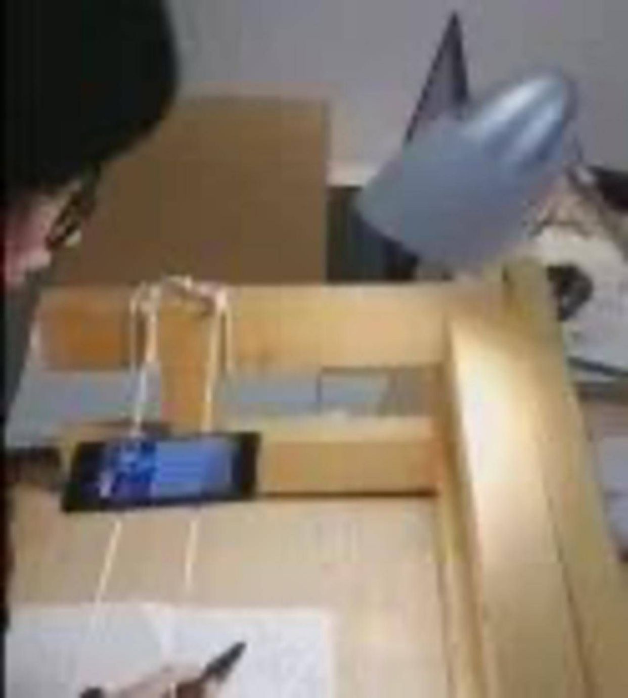 武汉中学教师，自己动手制作教具，上演花式教学