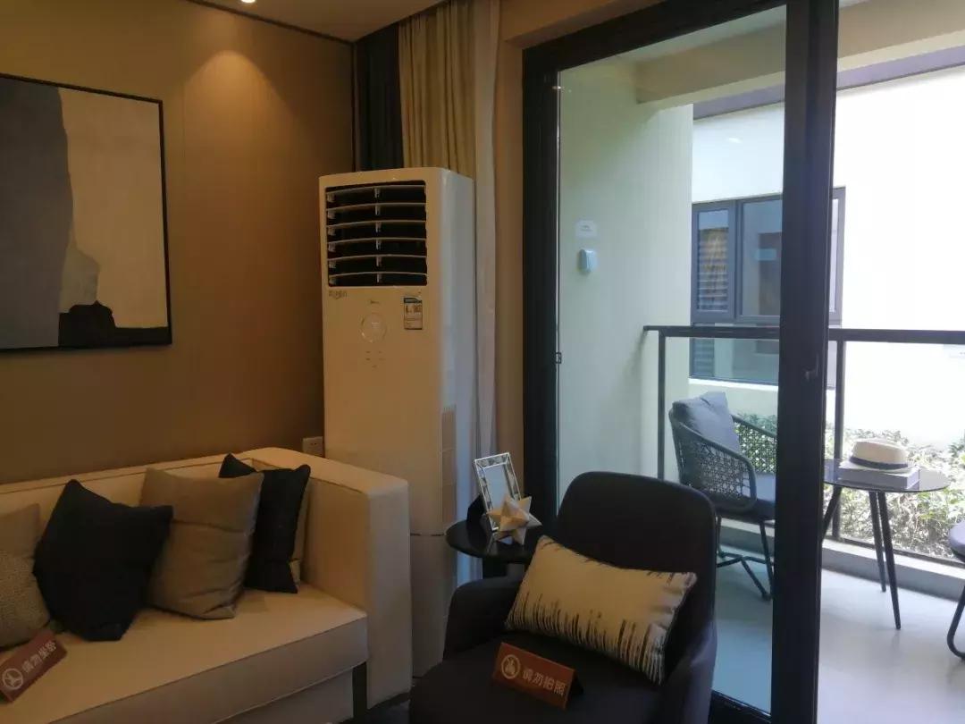 武汉地铁总价30万精装修房子,武汉地铁精装三房