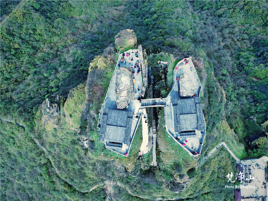 神奇的梵净山真正的天空之镜,梵净山金顶旅行真实感受