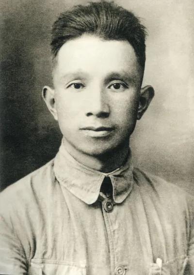 1984年粟裕遗体在八宝山火化，才发现他头颅中的3枚弹片，54年啊