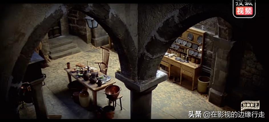 聊聊《水晶鞋与玫瑰花》——多看看童话，能洗礼压抑又枯燥的精神