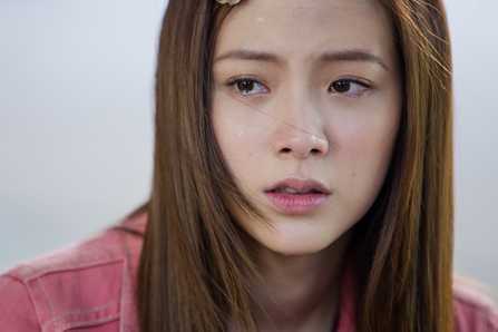 泰剧吹落的树叶主角变性,吹落的树叶泰剧女主变性前的样子