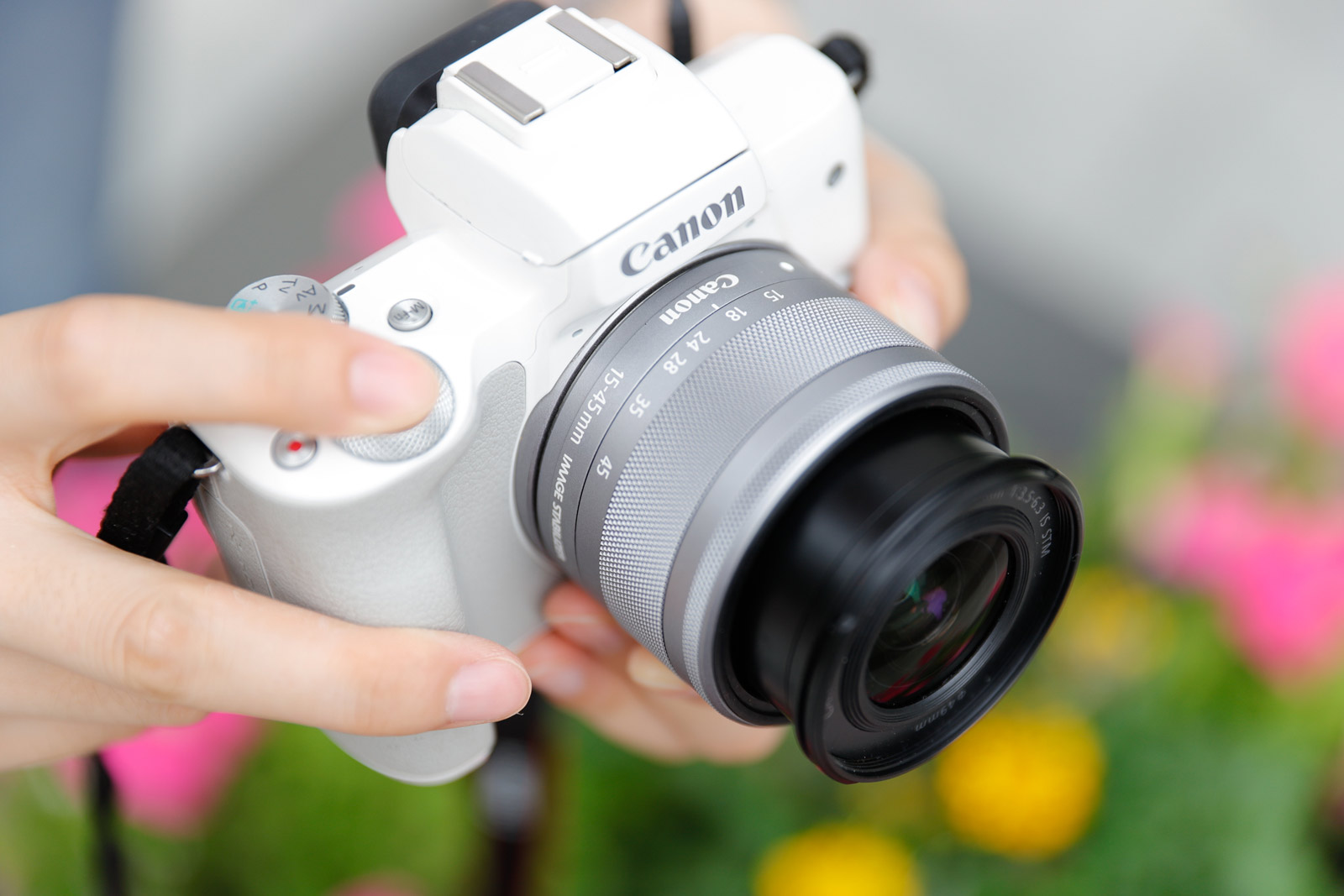 微单相机索尼佳能尼康到底选哪个,索尼微单a92对应尼康哪一款机