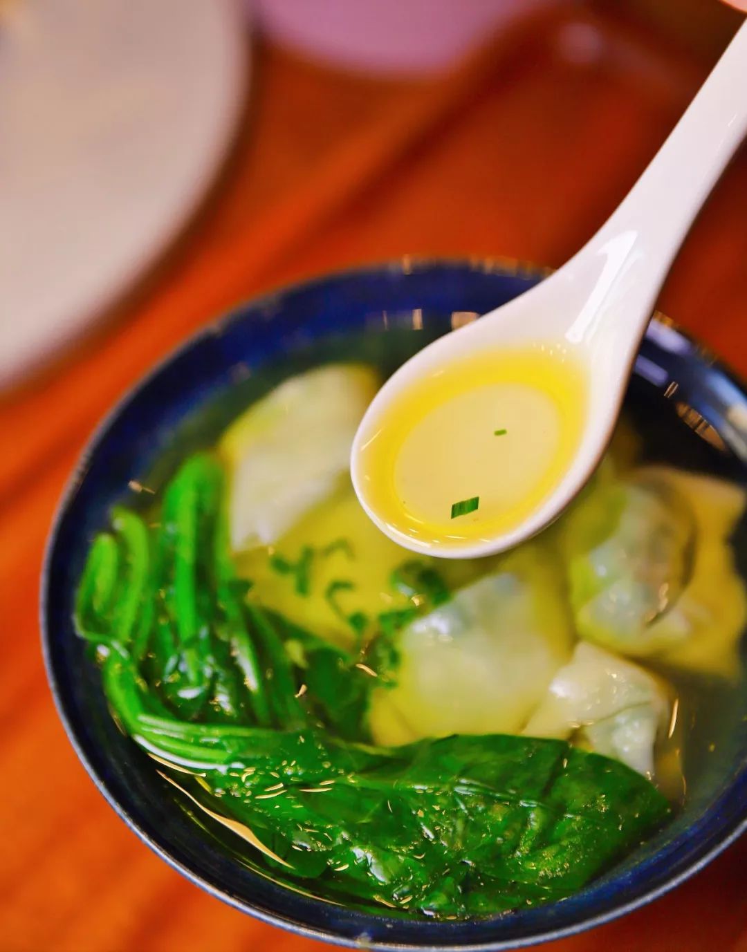 鍕ゅ璺簵,鍕ゅ璺笂