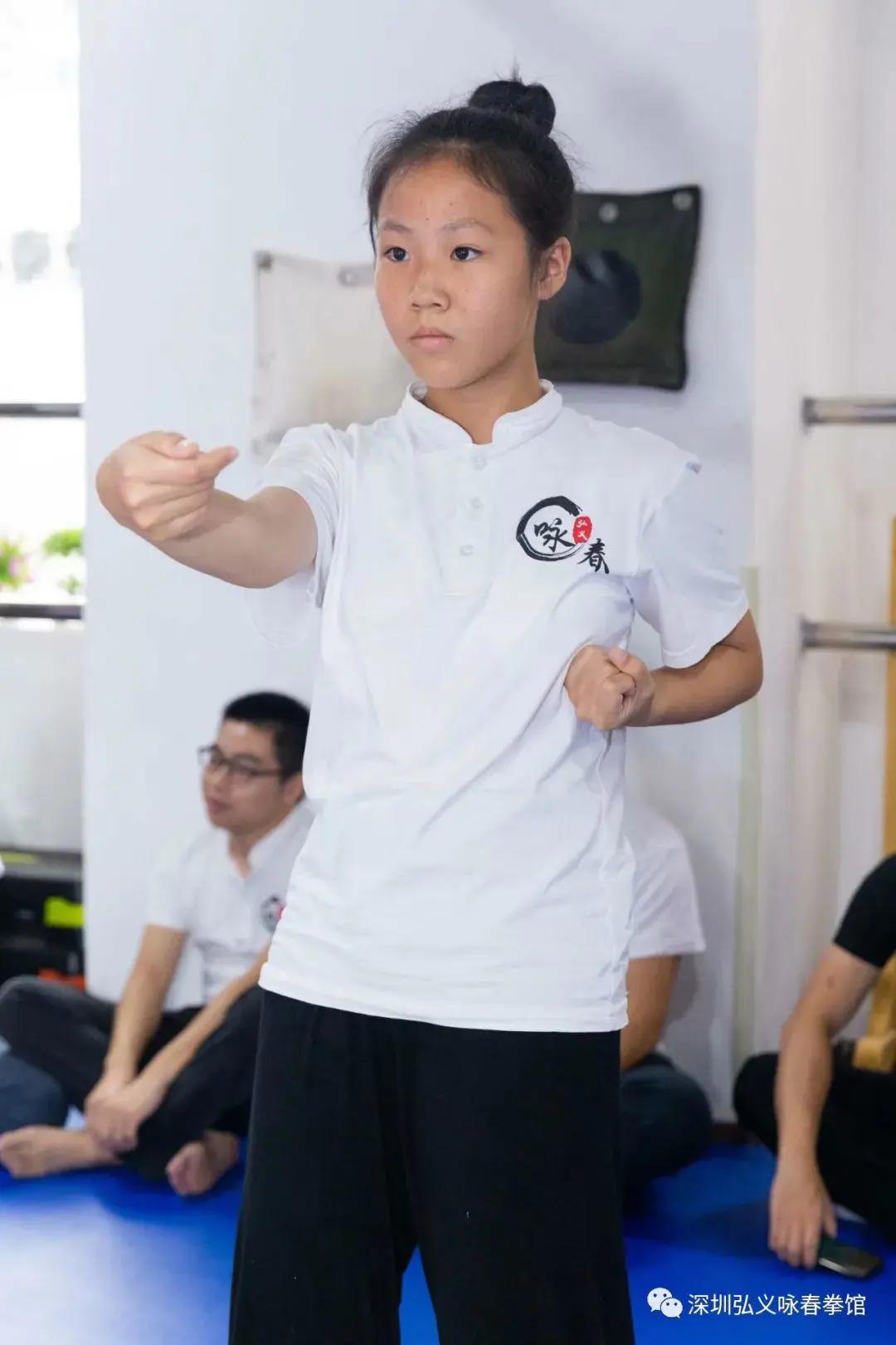 咏春叶问32种基本拳法慢动作教学,咏春拳教程叶问棍法