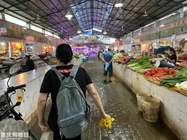 在重庆小面馆当了12小时的“丘二”后，告诉你月入数万的真相