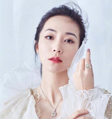 妆容时间久了会暗黄,精致妆容黄黑皮