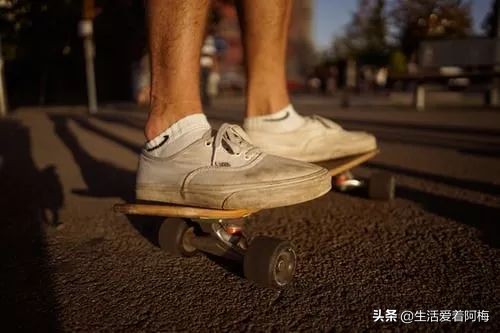 鞋带怎么穿8种漂亮的系鞋带方法,怎么系鞋带才能让鞋带系得更紧实