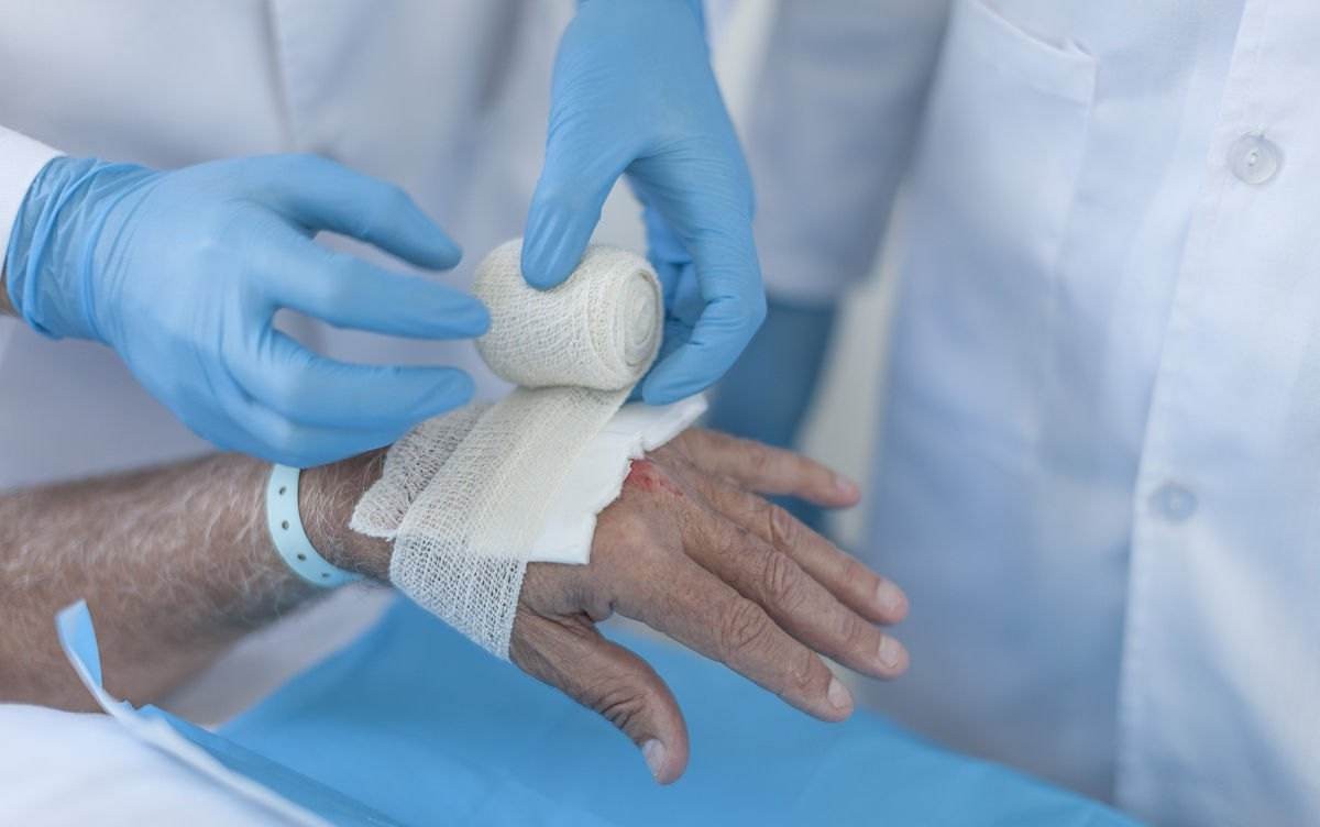 小磕小碰、摔伤烧伤在所难免,不想去医院,在家如何安全处理?