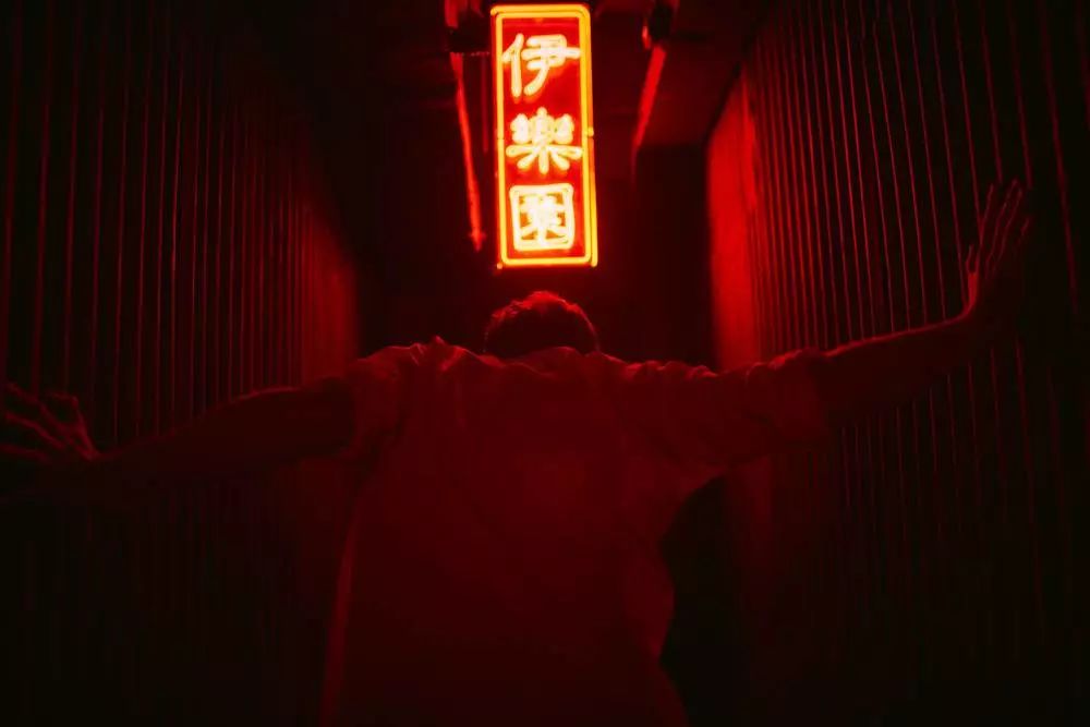 不一样的不眠之夜,太多的不眠之夜