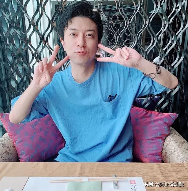 游戏画师沉迷性转自拍，高中生为抗议游戏条例众筹500万|ACGN趣闻