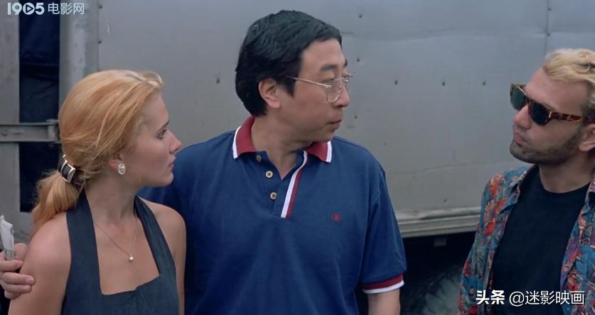 26年前冯巩拍了部《俄囧》，战斗民族艳遇记，被遗忘的喜剧经典