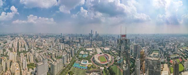 广州cbd震撼航拍,航拍广州琶洲cbd400多米高楼