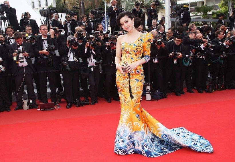 扒一扒范冰冰的发家史,范冰冰成名一路走来的心酸历程