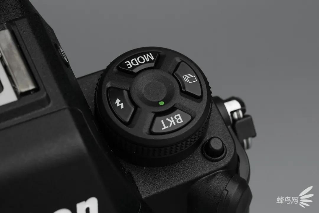 尼康z9旗舰相机详细评测,尼康z9机身的无损变焦功能
